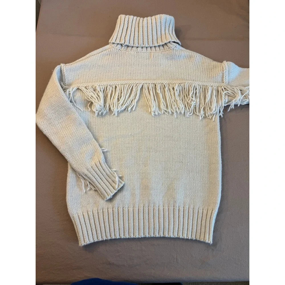 WILLOW & WIND Cream Fringe Turtleneck Sweater XS Cozy Boho Chunky‎ Knit Winter